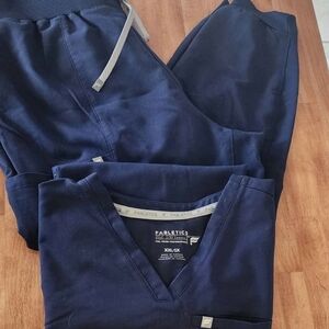 Fabletics Athletic Scrub Set - Vital Top and On-Call Jogger